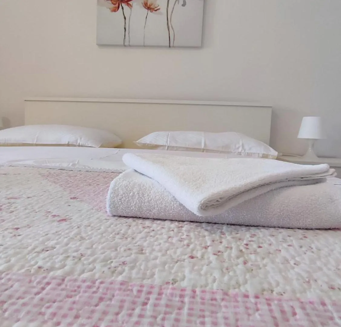 Gemuetliches Erdgeschoss Studio Fuer 2 Personen Crikvenica Apartment