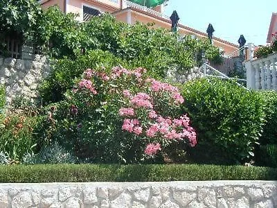 Apartment Gemuetliches Erdgeschoss Studio Fuer 2 Personen Crikvenica